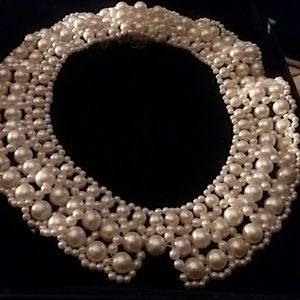 LUXUARY ELEGENT COLLAR OF PEARLS